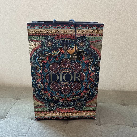 Dior Handbags - Limited Edition Medium DIOR Shopping bag WITH GOLD STAR